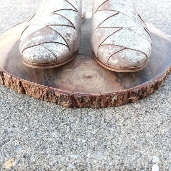 Seychelles| Survival Mule Leather Metallic US 8 Flats Slip On Elevated Casual - Picture 2 of 7